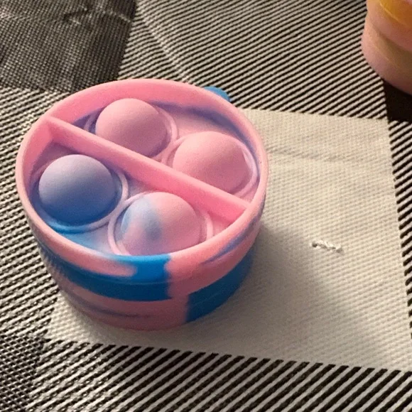 Emmy Sensory Pop Fidgets (choose 1) - Picture 7 of 11